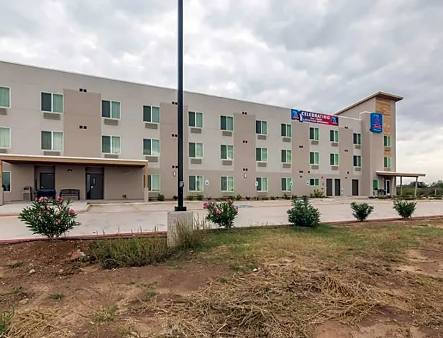 Days Inn & Suites by Wyndham Colorado City/I-20 hotel detail image 2