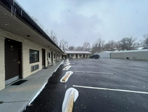 Big South Fork Trail Lodge Stearns hotel detail image 2