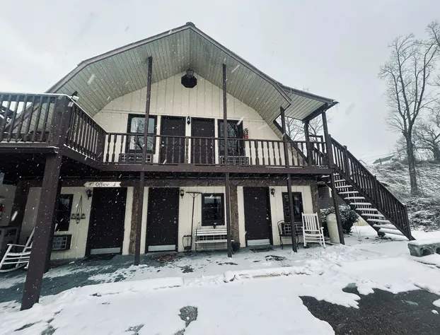 Big South Fork Trail Lodge Stearns hotel detail image 2