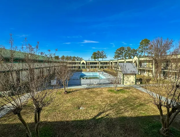 Super Inn & Suites by OYO Milledgeville hotel detail image 3