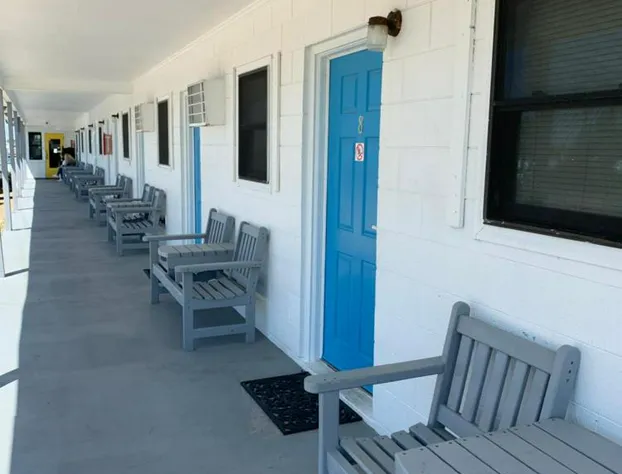 Sand Dollar Motel hotel detail image 1
