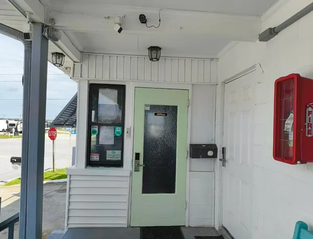 Sand Dollar Motel hotel detail image 4