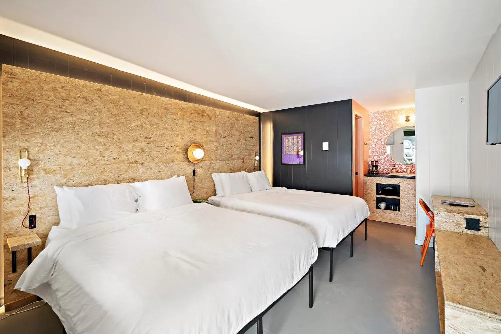 The Brooks Motel hotel hero