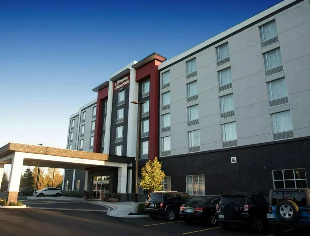 Hampton Inn & Suites by Hilton Thunder Bay hotel detail image 1