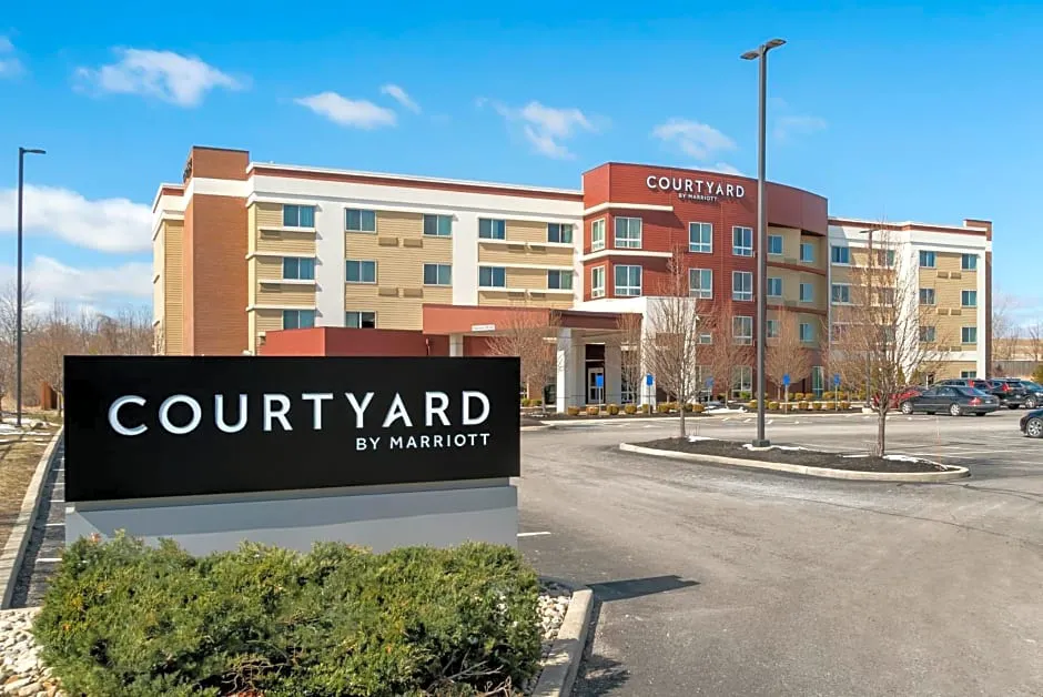 Courtyard by Marriott Toledo North hotel hero