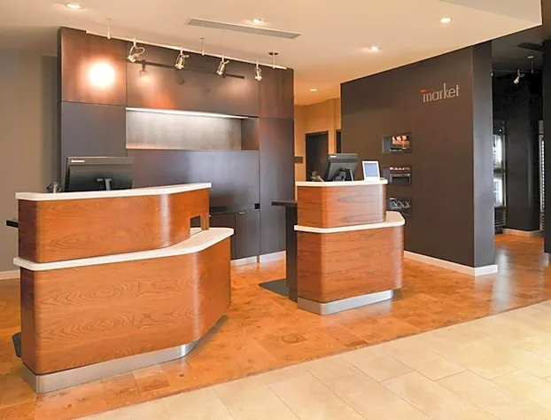 Courtyard by Marriott Toledo North hotel detail image 1