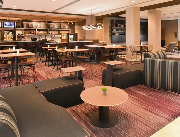 Courtyard by Marriott Toledo North hotel detail image 1