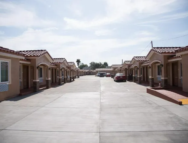 Diamond Bell Inn & Suites hotel detail image 4