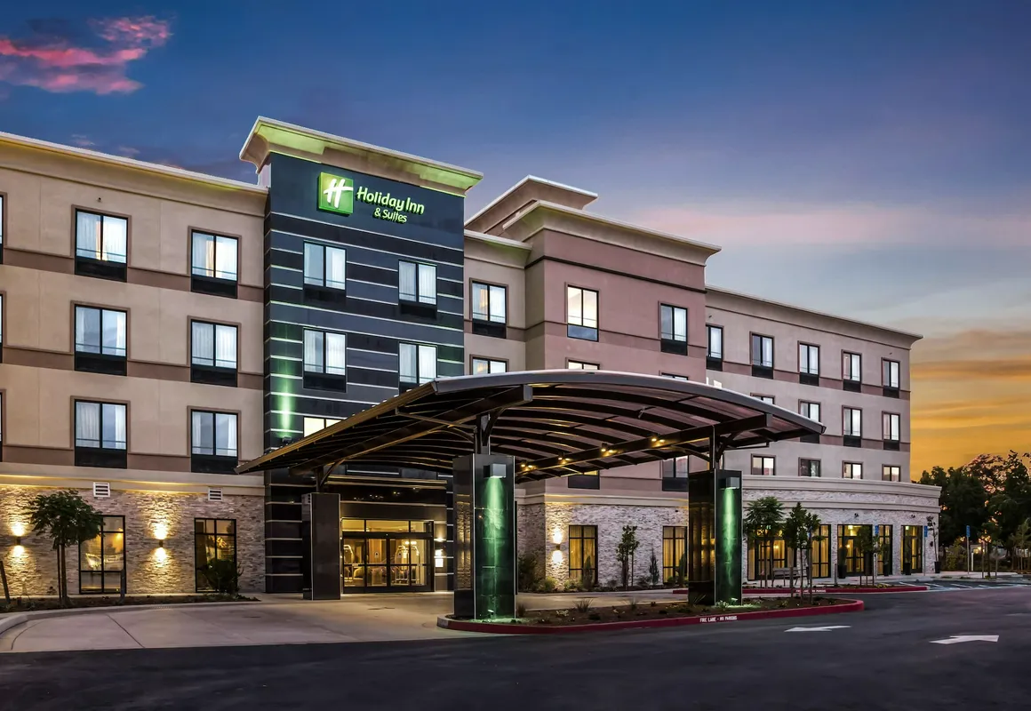 Holiday Inn & Suites Silicon Valley - Milpitas by IHG hotel hero