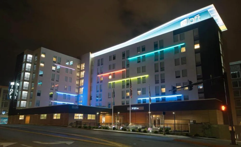 Aloft Newport On The Levee hotel hero