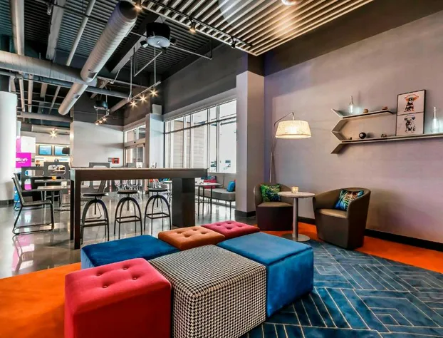 Aloft Newport On The Levee hotel detail image 2