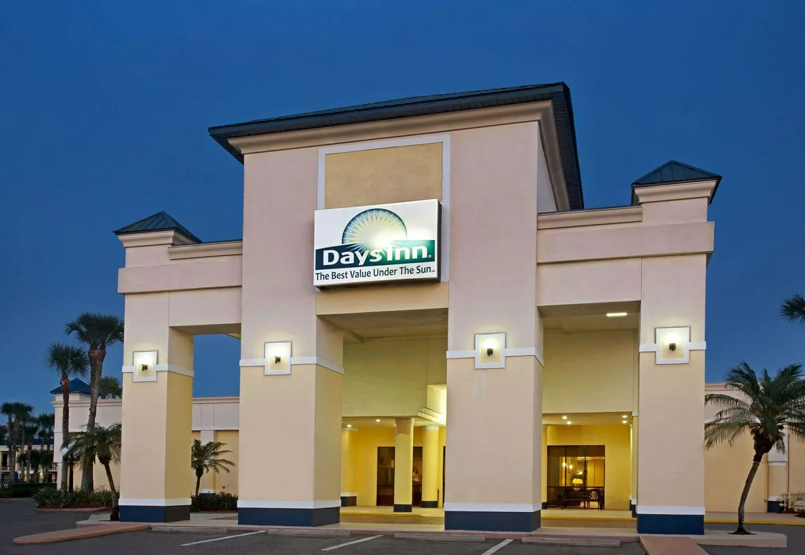 Days Inn by Wyndham Orlando Airport Florida Mall hotel hero