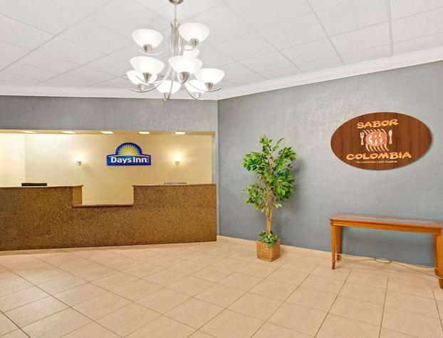 Days Inn by Wyndham Orlando Airport Florida Mall hotel detail image 1
