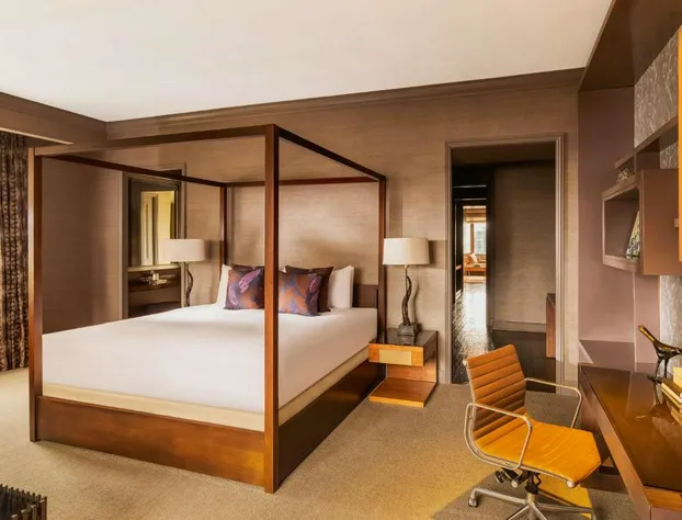 Fairmont Chicago at Millennium Park Gold Experience hotel detail image 3