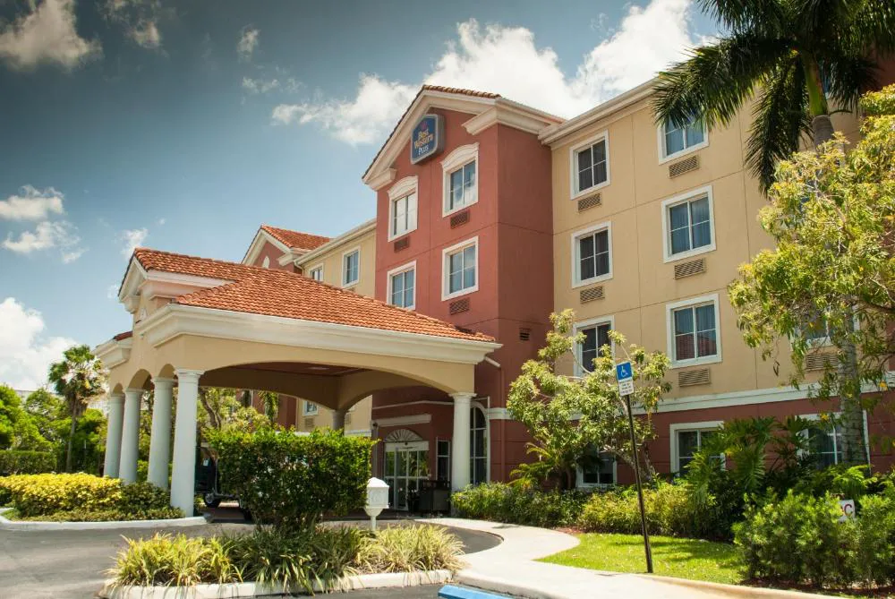 Best Western Plus Miami-Doral/Dolphin Mall hotel hero