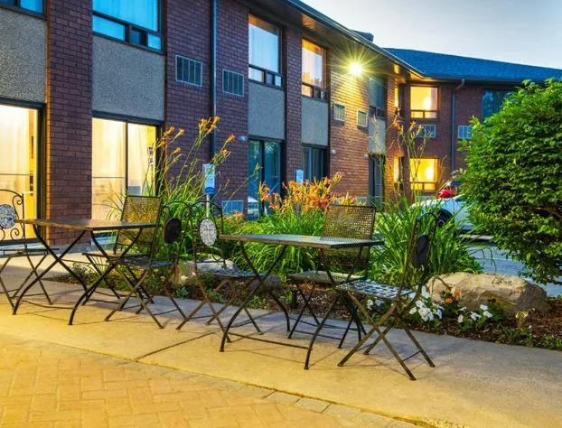 Comfort Inn Highway 401 hotel detail image 2