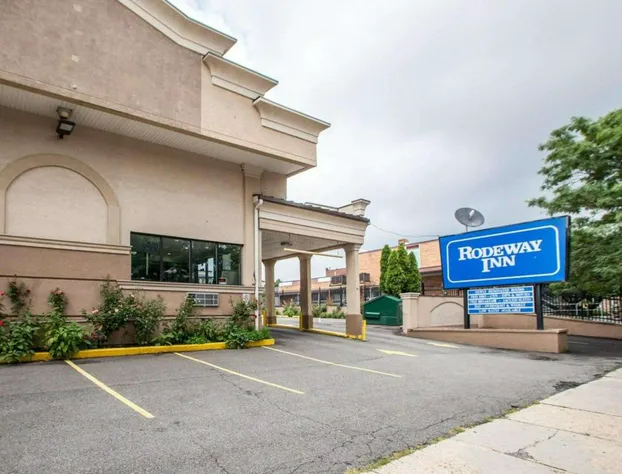 Rodeway Inn Paterson Great Falls Park Area hotel detail image 1
