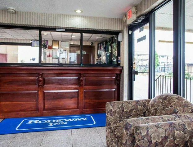 Rodeway Inn Paterson Great Falls Park Area hotel detail image 4