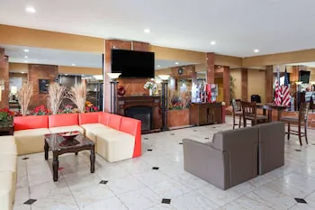 Ramada by Wyndham Newburgh/West Point hotel detail image 2