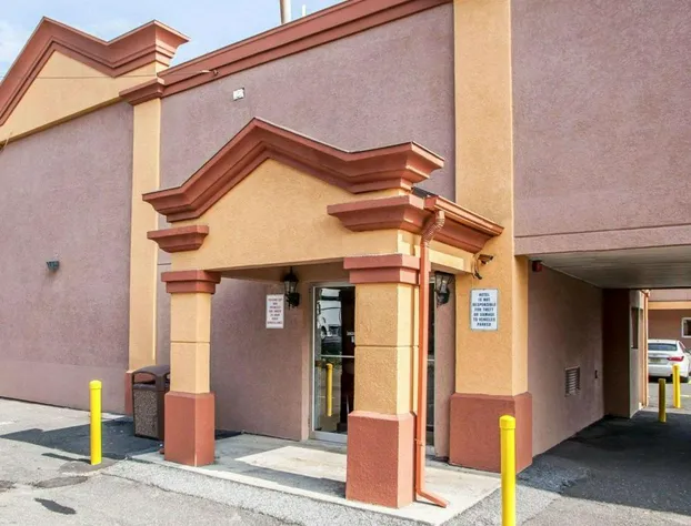 Rodeway Inn Jersey City near Hoboken hotel detail image 1