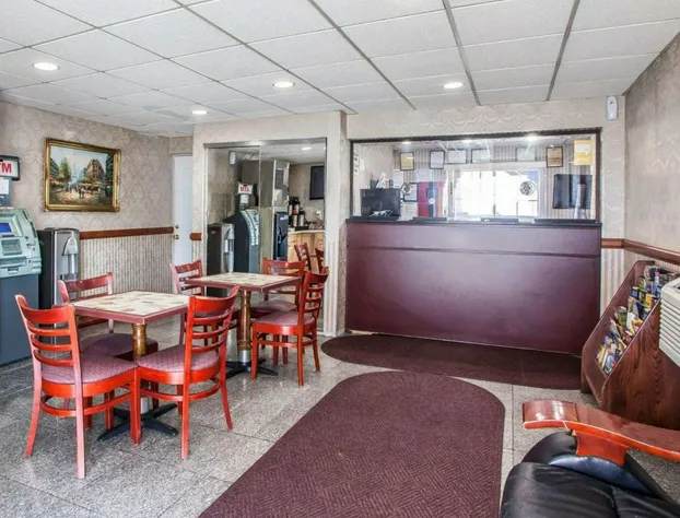 Rodeway Inn Jersey City North hotel detail image 3