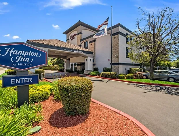 Hampton Inn Oakland-Hayward hotel detail image 4