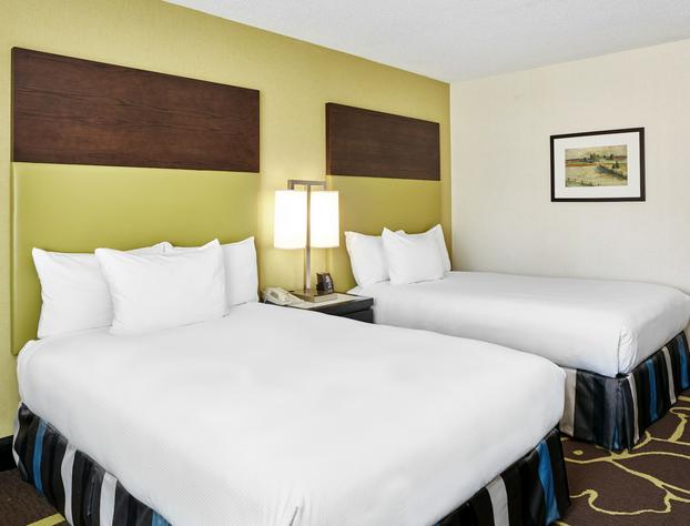Doubletree by Hilton Charlotte Uptown hotel detail image 4
