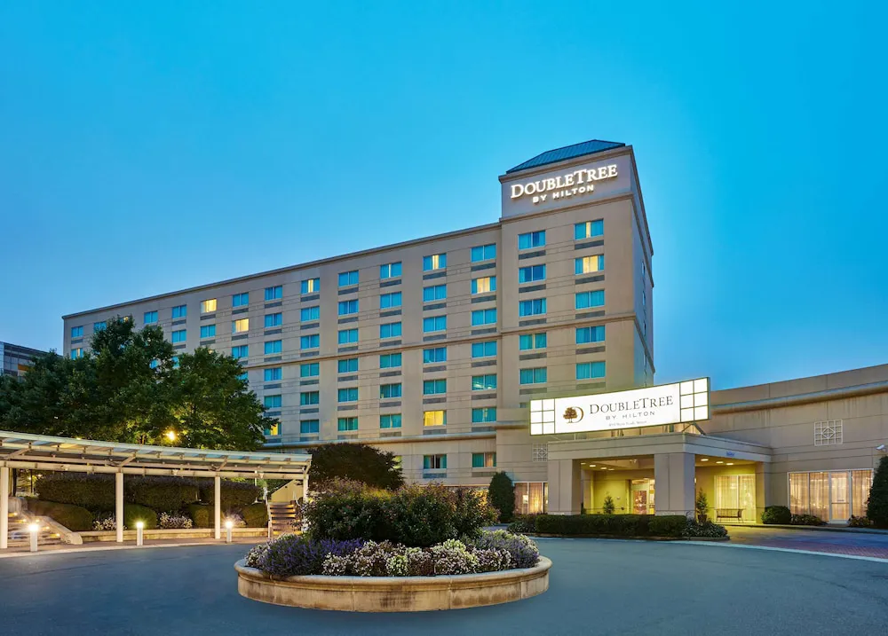 DoubleTree by Hilton Charlotte Uptown hotel hero