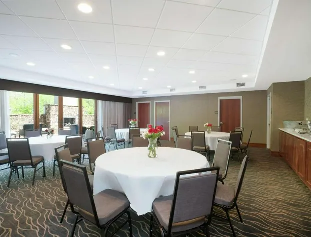 Hampton Inn Madison Huntsville Airport hotel detail image 3