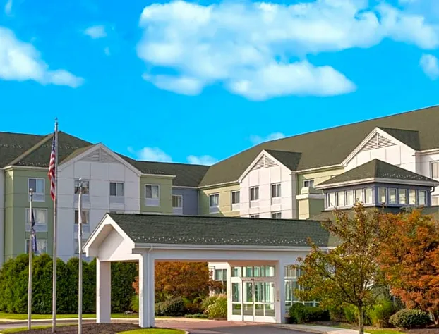 Hilton Garden Inn Islip/MacArthur Airport hotel detail image 1