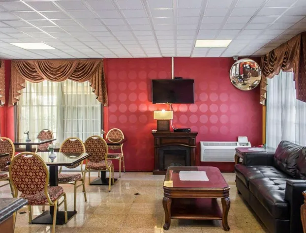 Rodeway Inn Huntington Station - Melville hotel detail image 3