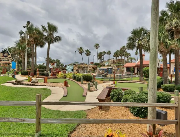 Driftwood Beach Motel hotel detail image 3