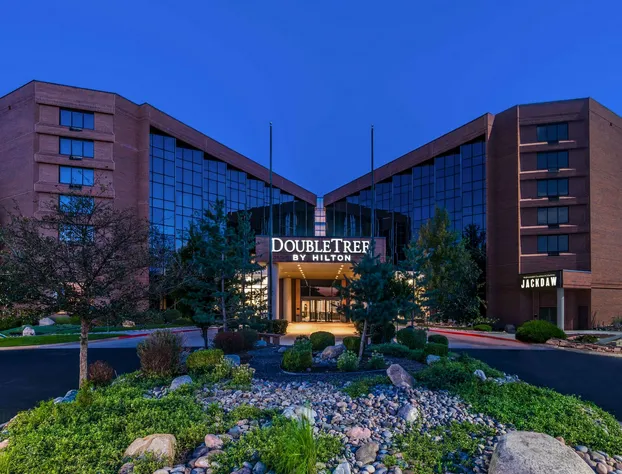 DoubleTree by Hilton Denver - Aurora hotel detail image 1