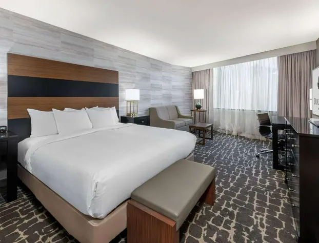 DoubleTree by Hilton Denver - Aurora hotel detail image 3
