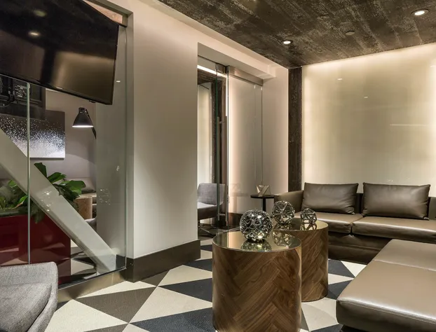 The Windsor Suites hotel detail image 4