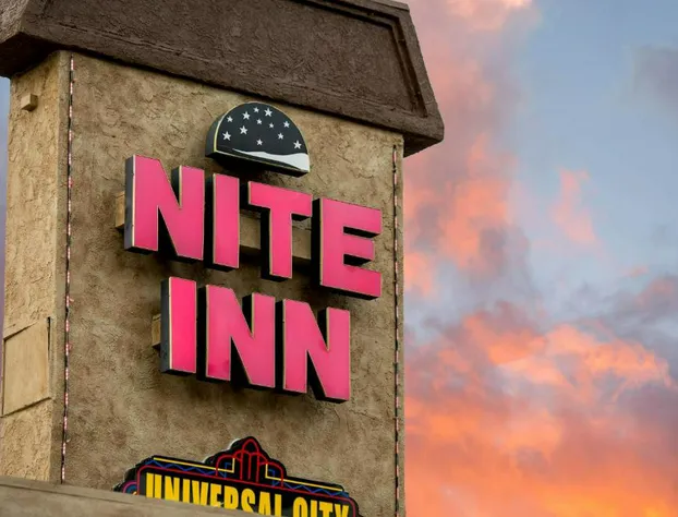 Nite Inn - Walking Distance to Universal Studios Hollywood hotel detail image 2
