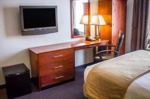 Quality Inn Long Island City - Astoria hotel detail image 2