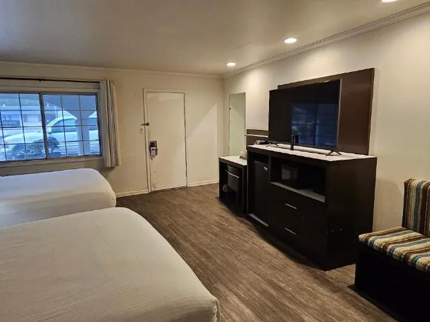 Bay Front Inn Santa Cruz hotel detail image 3