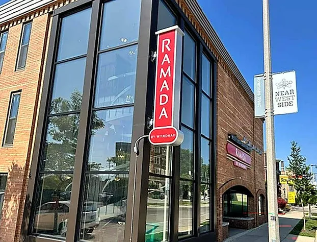 Ramada by Wyndham Milwaukee hotel detail image 2