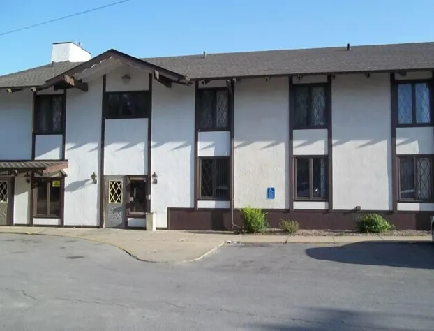 Budget Inn & Suites hotel detail image 2