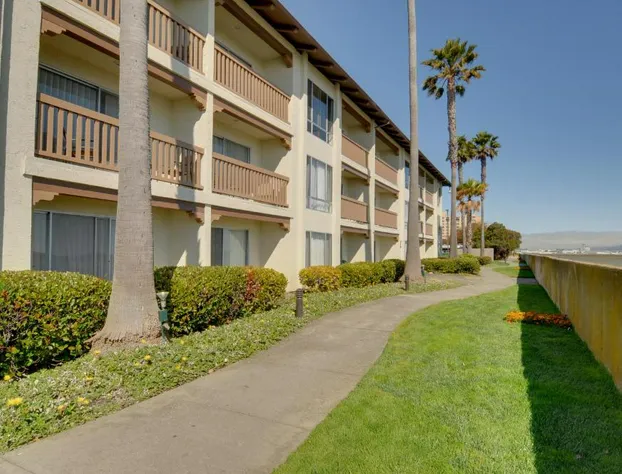 Vagabond Inn Executive San Francisco Airport hotel detail image 1