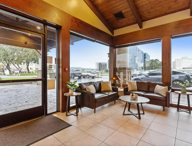 Vagabond Inn Executive San Francisco Airport hotel detail image 2