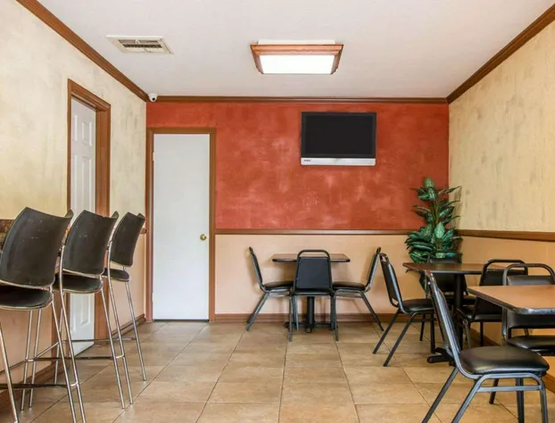 Rodeway Inn Los Angeles Convention Center hotel detail image 4