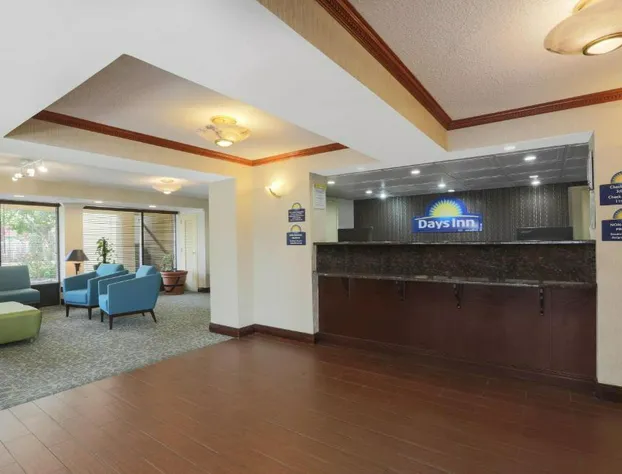 Days Inn by Wyndham Newark Wilmington hotel detail image 1