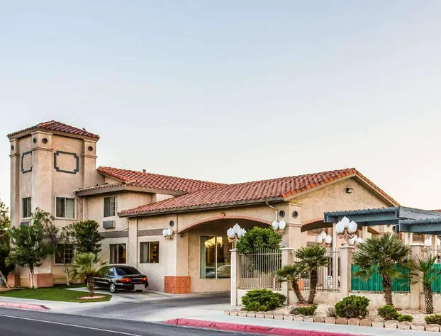 Quality Inn Near China Lake Naval Station hotel detail image 1