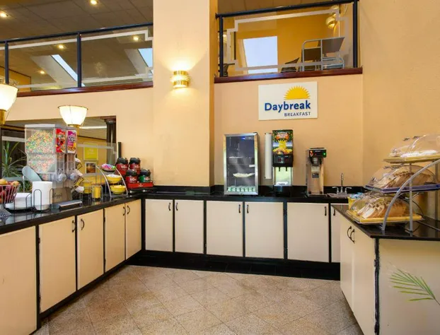 Days Inn by Wyndham Hillsborough hotel detail image 1