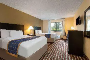 Days Inn by Wyndham Hillsborough hotel detail image 4