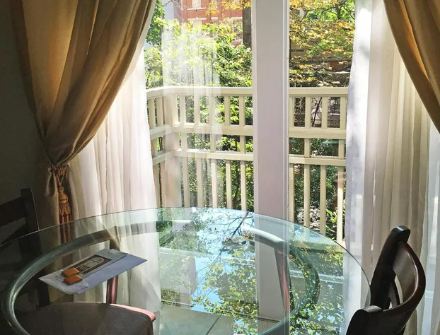 Morris House Hotel hotel detail image 1