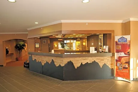 Lakeview Signature Inn Calgary Airport hotel detail image 3