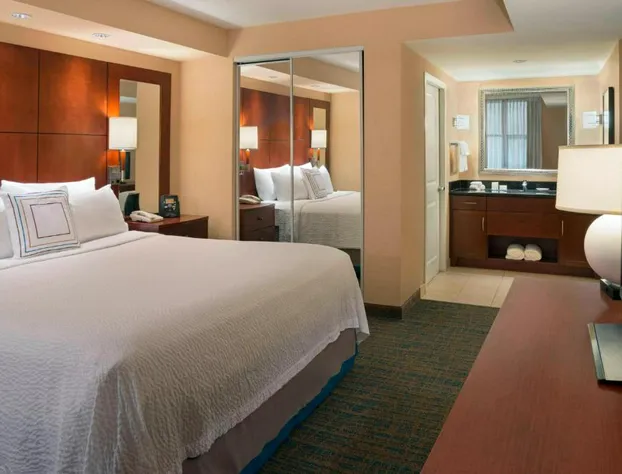 Residence Inn by Marriott Toronto Downtown / Entertainment District hotel detail image 2